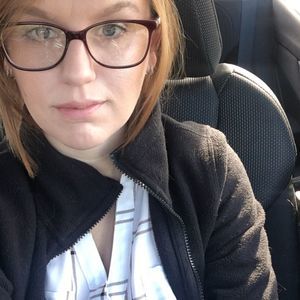 Meet your Posher, Adrienne